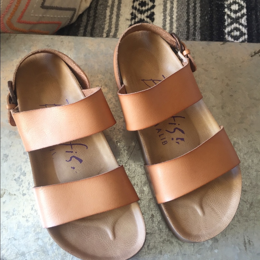 Platform strap sandals